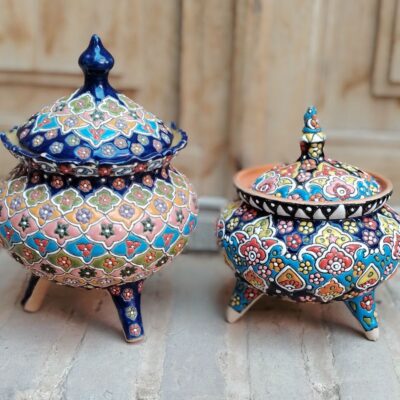 بشقاب تزئینی سفالی میناکاری طرح گل حاشیه‌دار (سایز بزرگ)